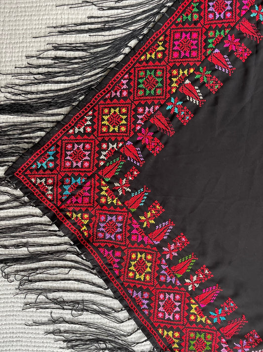 Tatreez scarf